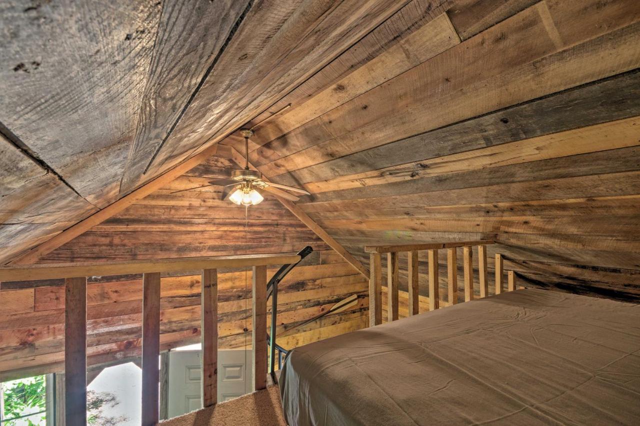 Creekside Cabin With Deck In Pisgah Forest! Barnardsville Luaran gambar